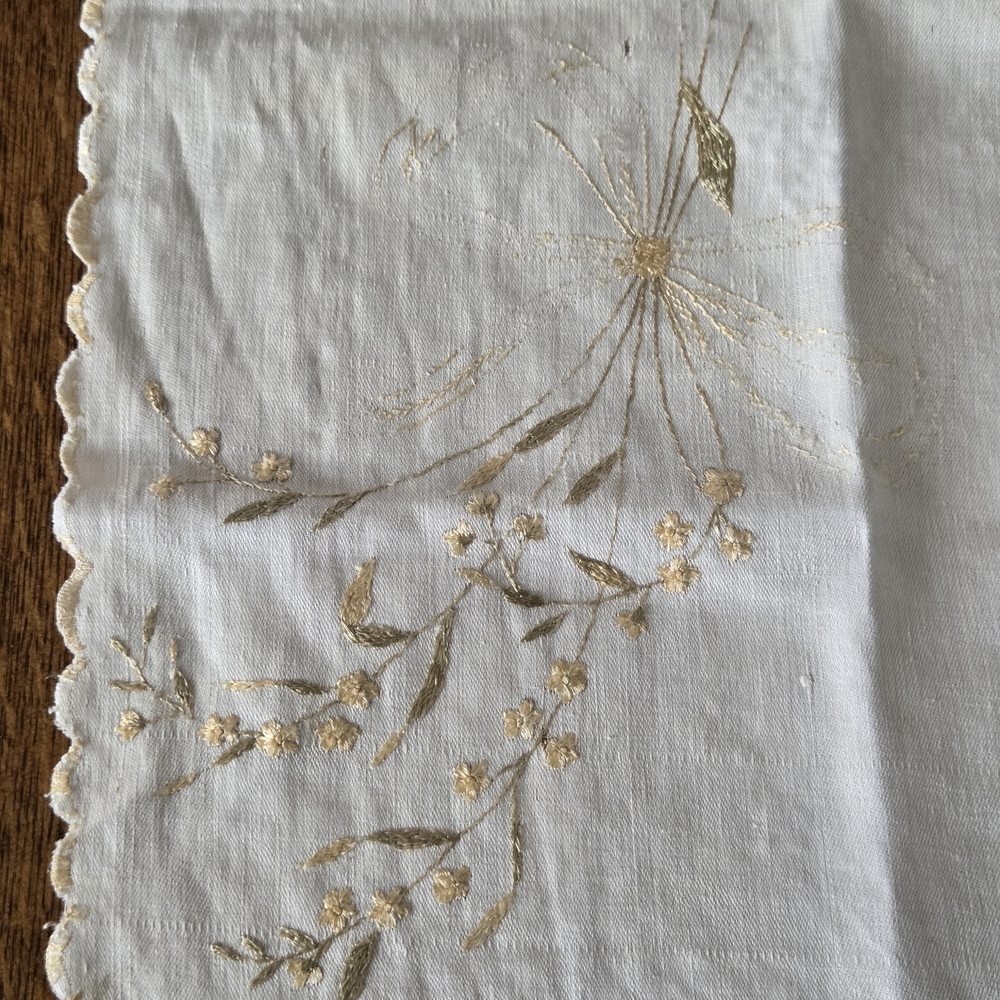 Elegant Wheat and Gold Floral Embroidered Dresser Scarf/Craft Resource